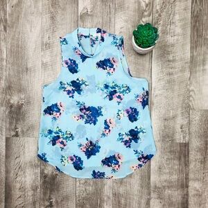 BLUE FLORAL TOP NEVER WORN